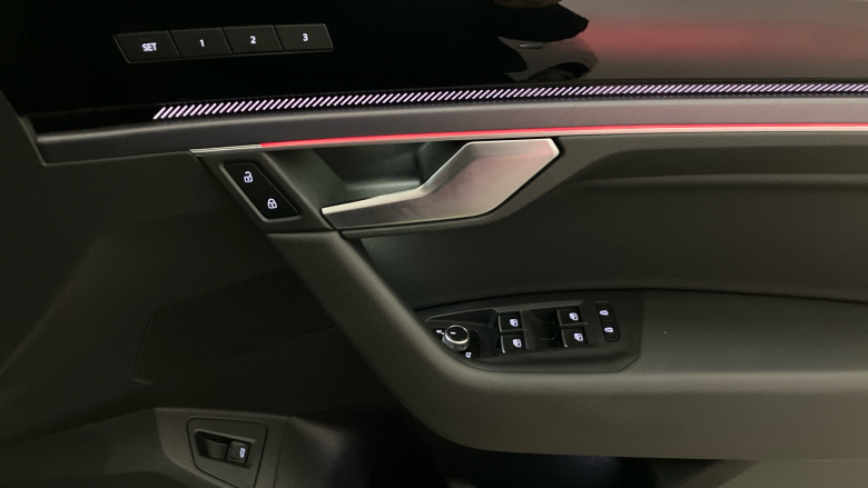 Volkswagen Touareg 3.0 V6 TDI 4Motion 286 Black Edition 5dr Tip Auto Diesel Estate